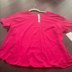 lululemon athletica Vibrant Pink Short Sleeve Tee